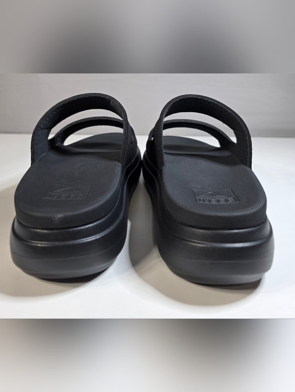 Reef Cushion Bondi 2-Bar slide sandals for women Size 9 - Picture 7 of 14